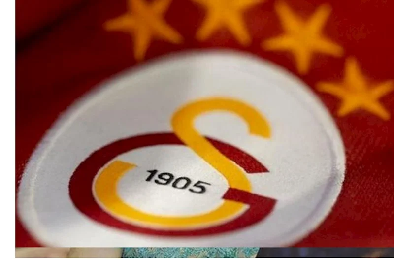 Ulduz futbolçu “Qalatasaray”dan getdi FOTO