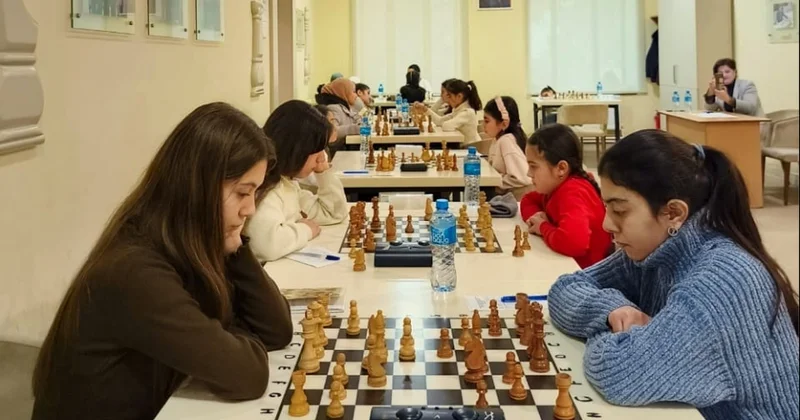 Şəmkirdə yeniyetmə şahmatçılar arasında turnir keçirilir