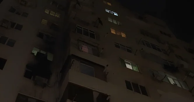 Çoxmərtəbəli yaşayış binasındakı yanğının təfərrüatı: Camaat kömək üçün qışqırırdı