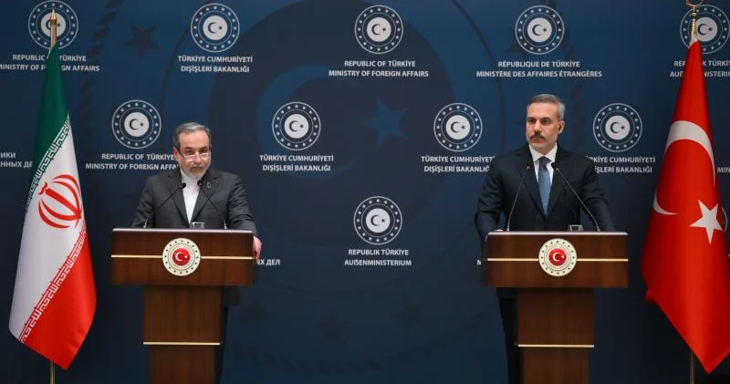 İran XİN başçısı Hakan Fiddanla brifinqdə: ABŞ la müzakirəyə hazırıq Müharibəyə bütün bölgəyə təhlükəsi yaradacaq