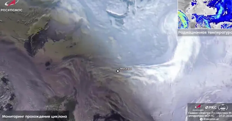 Cнежный циклон показали из космоса ВИДЕО