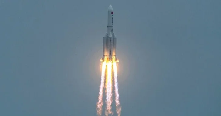 Китайская ракета направляется к Земле: Латвия в зоне риска, Литва готова реагировать