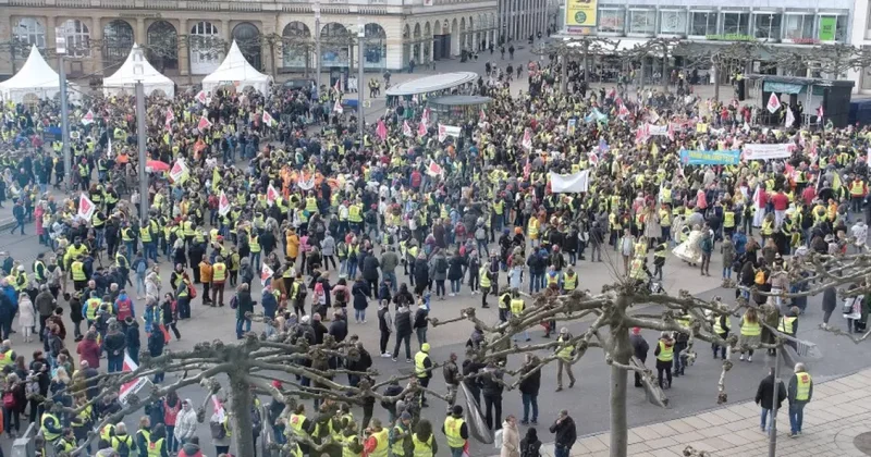 Забастовка в Германии грозит парализовать транспортные движения
