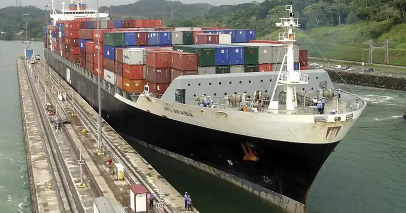 Китай отстраняют от управления Панамским каналом