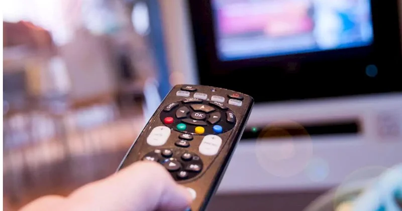 Mama , falan , papa , prosto Azərbaycan efirlərində ən çox işlənən varvarizmlər