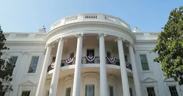 Трамп и демократы договорились о предотвращении шатдауна правительства США