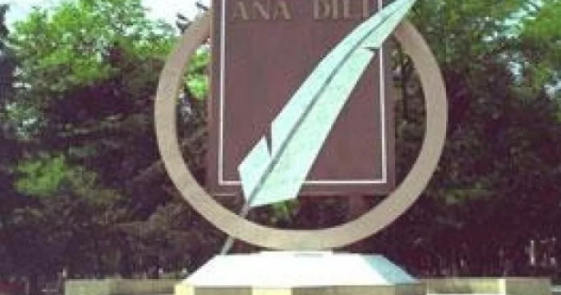 Dil siyasətində yeni mərhələyə qədəm qoyulur