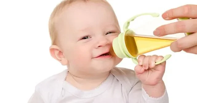 Körpələrə haçan çay vermək lazımdır? AÇIQLAMA