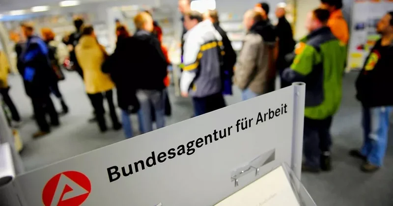 Уровень безработицы в Германии вырос до самого высокого за 12 лет