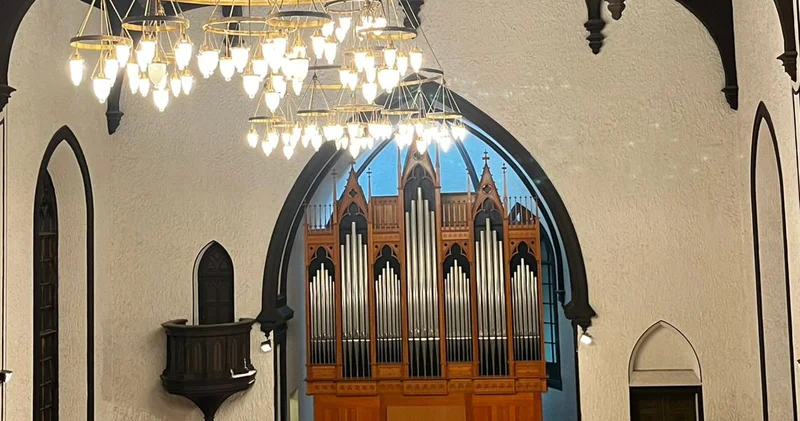 Струны оживают в Кирхе