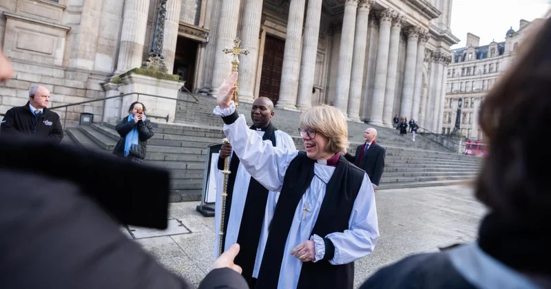 Kilsə tarixində ilk qadın lider oldu FOTO