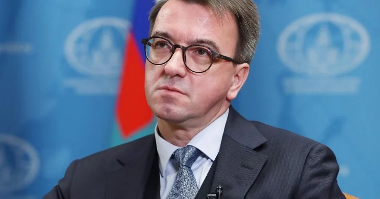 Maslennikov: NATO Rusiya ilə müharibəyə hazırlaşır