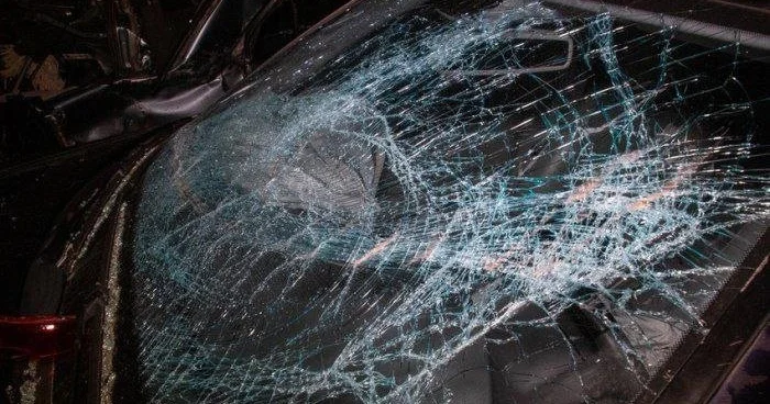 Paytaxtın mərkəzində iki avtomobil toqquşdu VİDEO