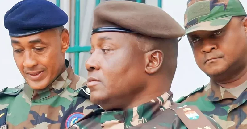 Президент Нигера: За нападением на аэропорт стоят Францию, Бенин и Кот д Ивуар