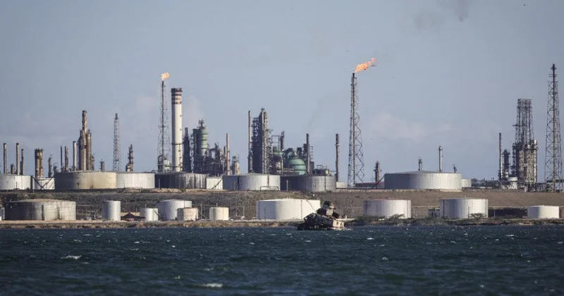 Американским компаниям разрешили работать с нефтью Венесуэлы