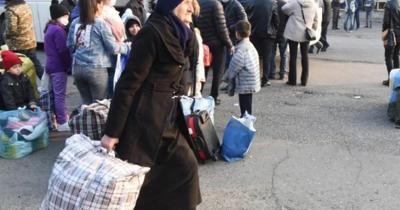 Qazax, Tovuz, Ağstafa və Gədəbəylə həmsərhəd ərazilərdə məskunlaşmış ermənilər xaricə köçür... “Hraparak“