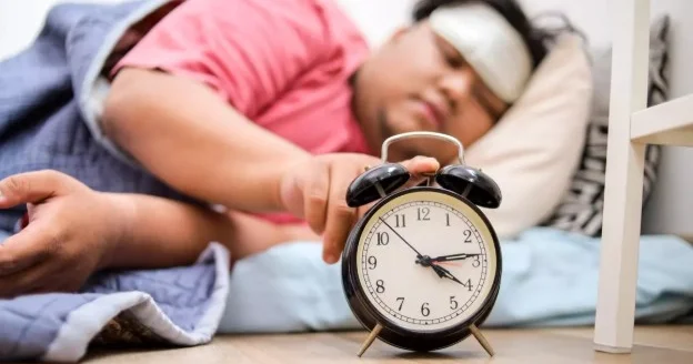 Gecə oyanmaq insanda xəstəlik yaradır?