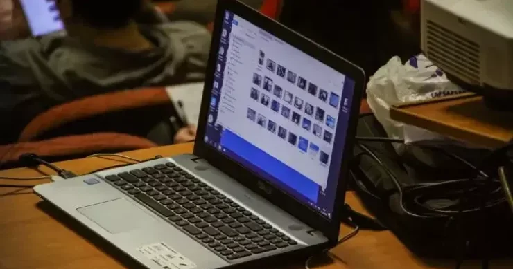 İnterneti həqiqətən kim icad edib? Google un gizlətdiyi qaranlıq TARİX