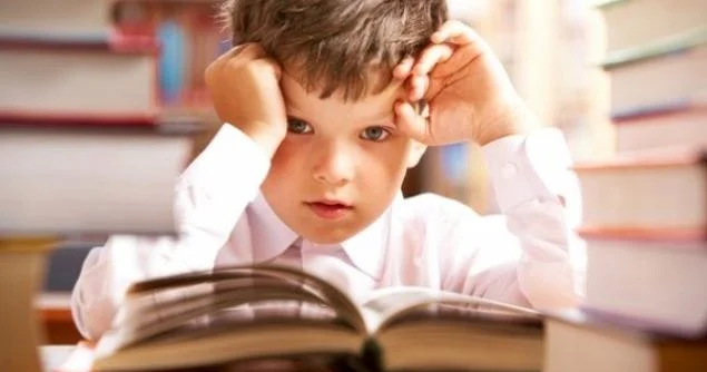 Məktəbdə dərslərin erkən başlaması şagirdlərdə depressiya riskini artırır? PSİXOLOQ AÇIQLADI