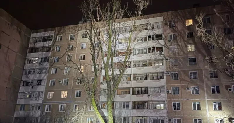 Атаки РФ в Запорожье: почти 800 ударов за сутки, есть раненые ВИДЕО/ФОТО