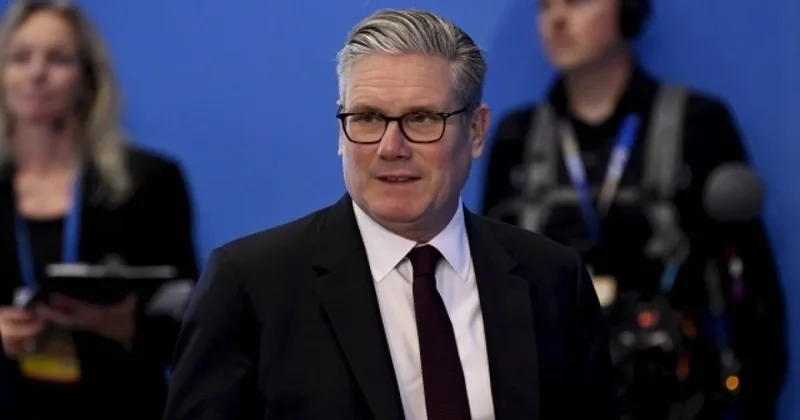 Britaniyanın Baş naziri Çində psixi qarabasma yaradan yemək yeyib