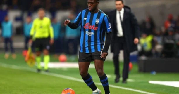 A Seriyasının iki klubu Atalanta nın hücumçusu üçün yarışır