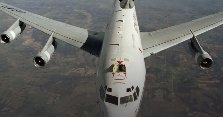 Kəşfiyyat təyyarəsi Böyük Britaniyada yerləşən bazada