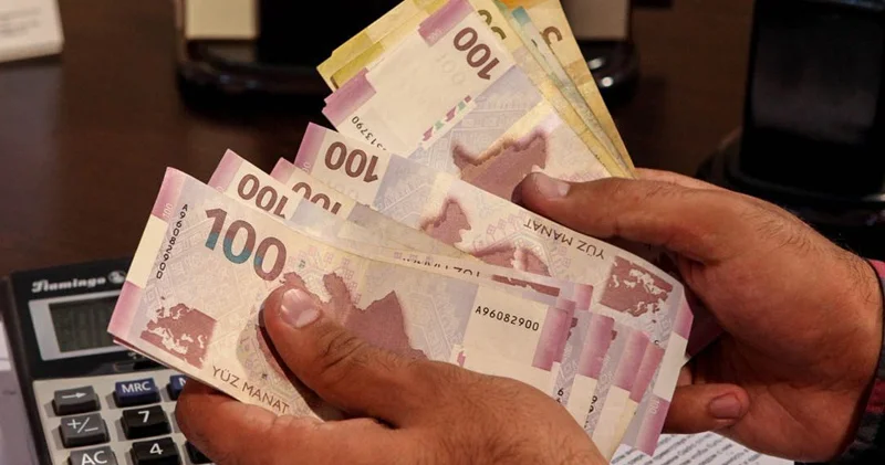 Dəniz kafesində oğurluq: Özündə olmayan usta 125 manat oğurlayıb