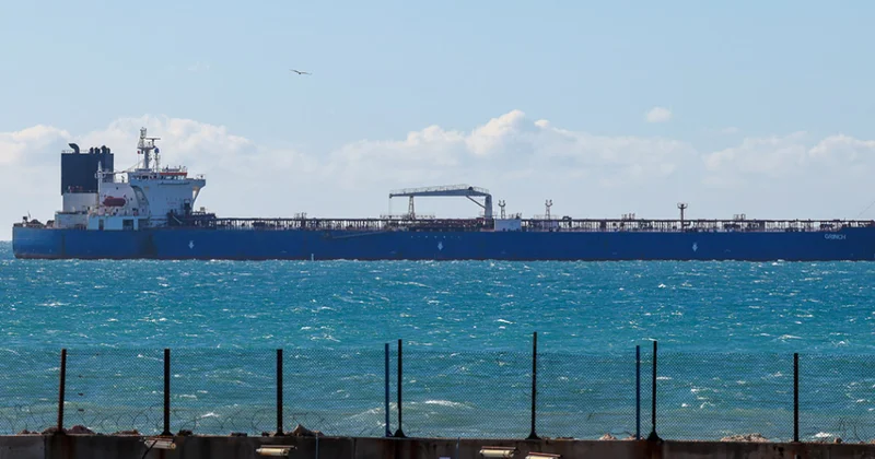 Франция отпустит задержанный танкер