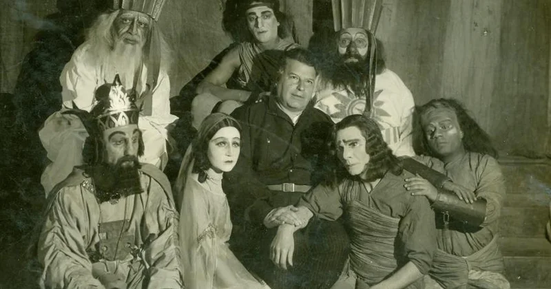 Başlandığı yerdən hesablanmalı tarix Rafael Hüseynov yazır