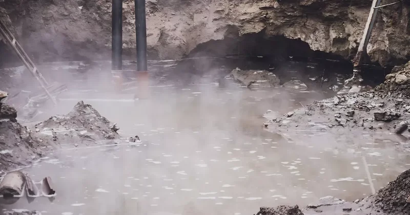 В России студенты сварились в яме с кипятком ВИДЕО