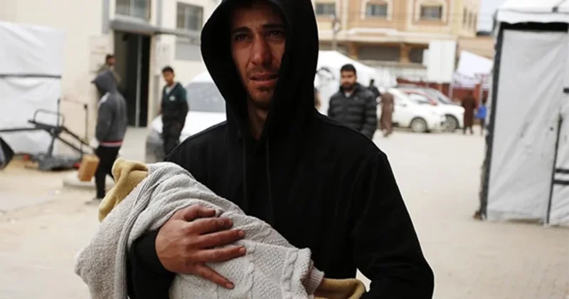 Qəzzada qış başlayandan 11 uşaq donaraq ölüb