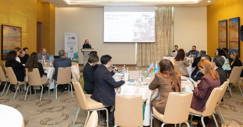 В Баку прошла медиасессия по подготовке к WUF13