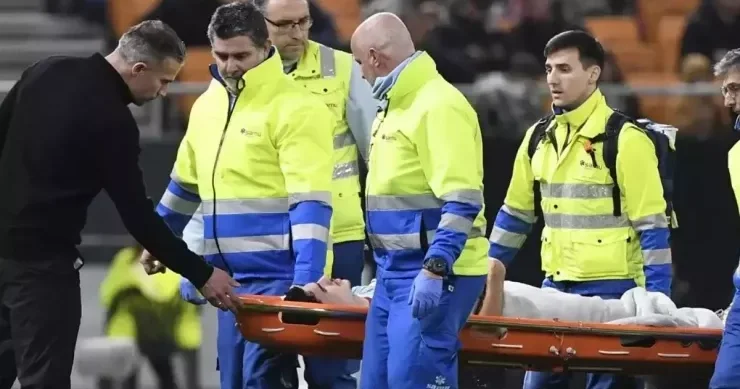 Robin van Persiyə oğlu ilə bağlı ikiqat zərbə