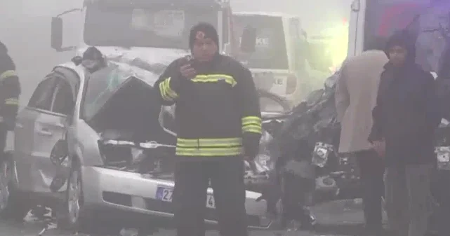 Цепная авария на юго востоке Турции: есть погибшие и раненые ВИДЕО