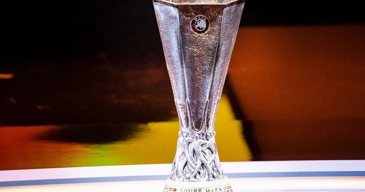 AL: Püşk Fənərbağça nın qarşısına İngiltərə təmsilçisini çıxardı