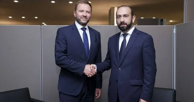 Bu ölkə İrəvanda səfirlik açır