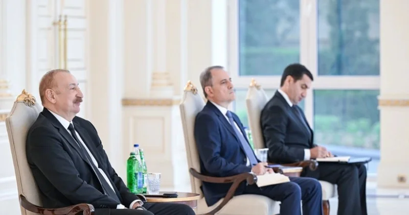 İlham Əliyev İndoneziya Prezidentini Azərbaycana səfərə dəvət etdi