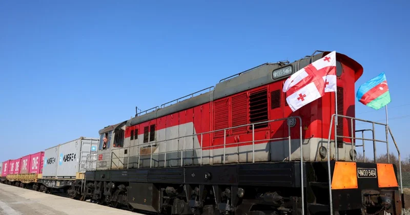 Ekspres blok qatarı Potidən Bakıya yola salındı FOTOLAR