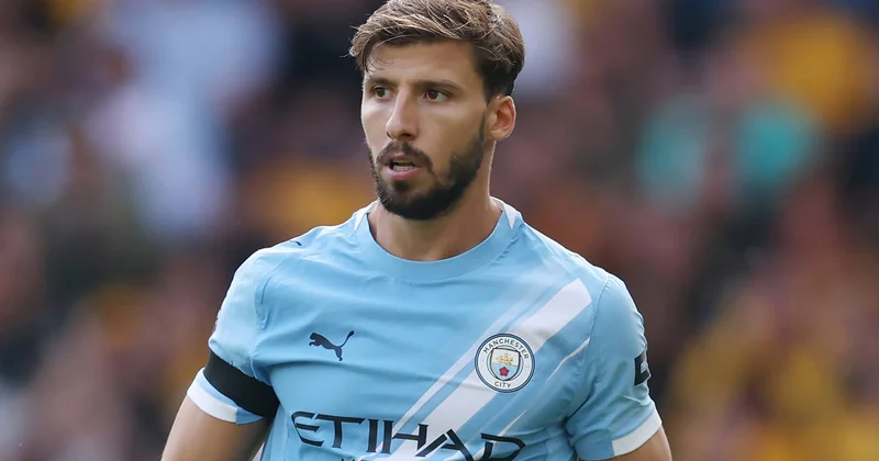 Məşhur futbolçunun evi qarət edildi Özü “Qalatasaray”la matçda idi