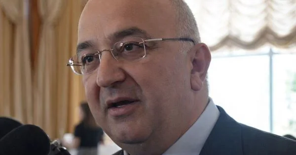 Sabiq nazir DSMF ilə pensiya davasına başlayıb