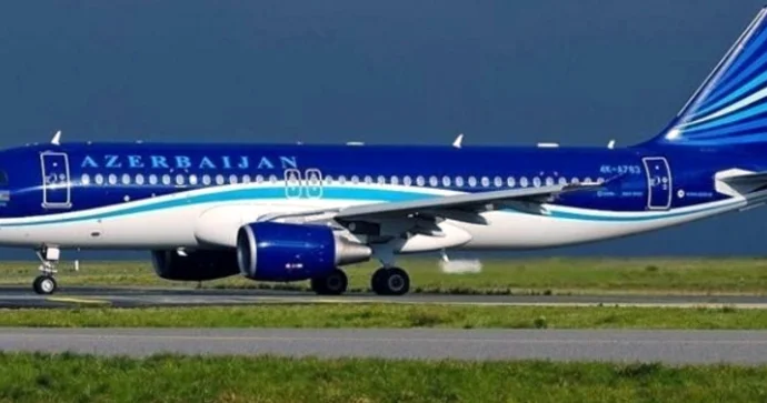 KazMunayQaz Almatı hava limanında AZAL təyyarələrini yanacaqla təmin edəcək