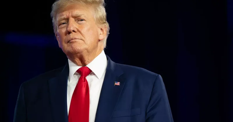 Трамп подал в суд на Минфин США и налоговую службу