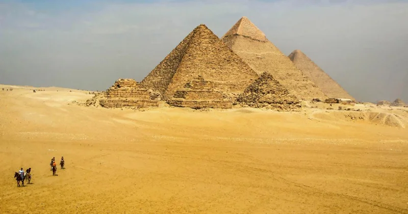 Böyük piramida ilə bağlı məlumatlar alt üst oldu: Alimlər arasında mübahisə