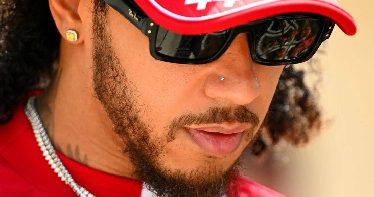 Lyuis Hemilton “Ferrari”nin testlərdəki durumundan danışdı