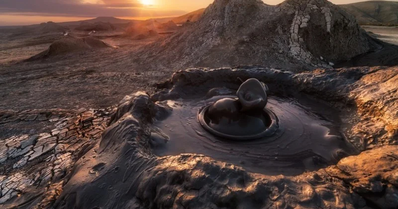 Hacıqabulda palçıq vulkanı püskürüb FOTO