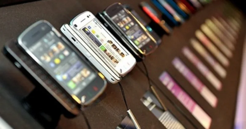 Rusiyada Çin smartfonlarının qiymətləri artacaq