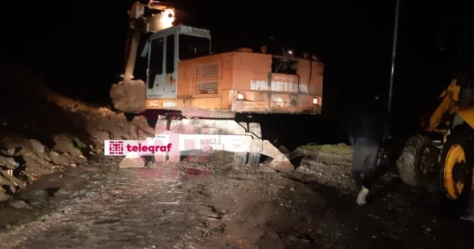 Daşkəsənin bu qəsəbə yolunda çökmə baş verdi FOTO VİDEO
