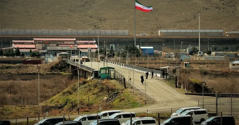 Иранский ребёнок погиб, выполняя обязанности на КПП