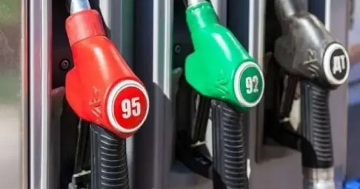 Qonşularda qiymət qalxdı, Azərbaycanda isə... Benzin və dizelin yeni tarifləri açıqlandı